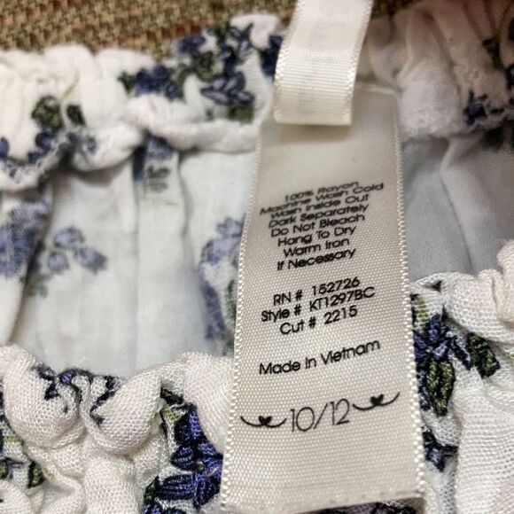 Heart and arrow open shoulder top tie on sleeves - Picture 5 of 6